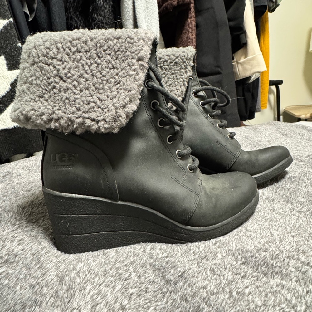 UGG AUSTRALIA | Wedge Fashion Boot